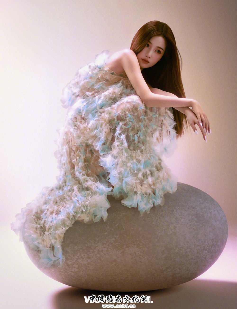 直接美哭!虞书欣梦幻芭蕾风大片 神女变天鹅公主