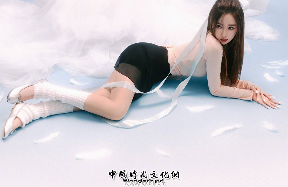 直接美哭!虞书欣梦幻芭蕾风大片 神女变天鹅公主